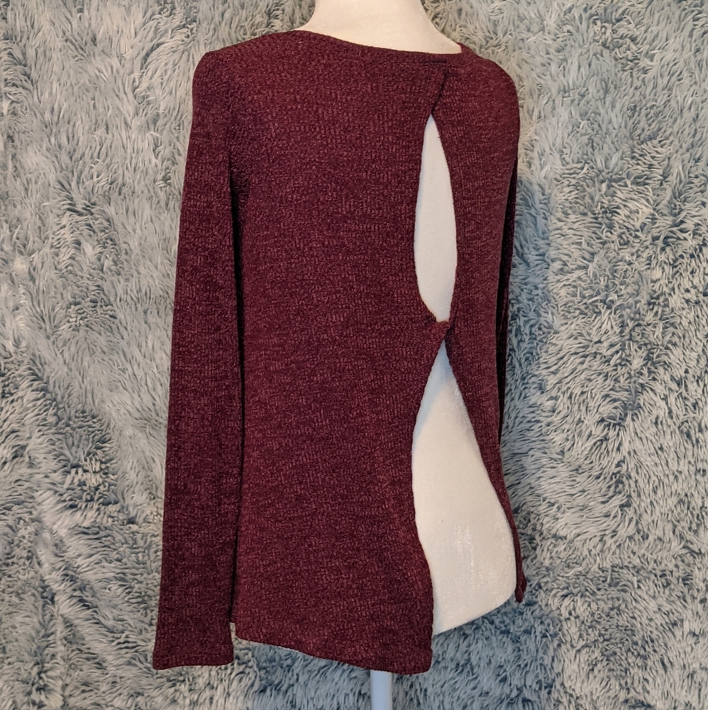 2/$30 American Eagle ☆ Women's Maroon M Knit Twist Back Round Neck Flare Sweater - Picture 3 of 10